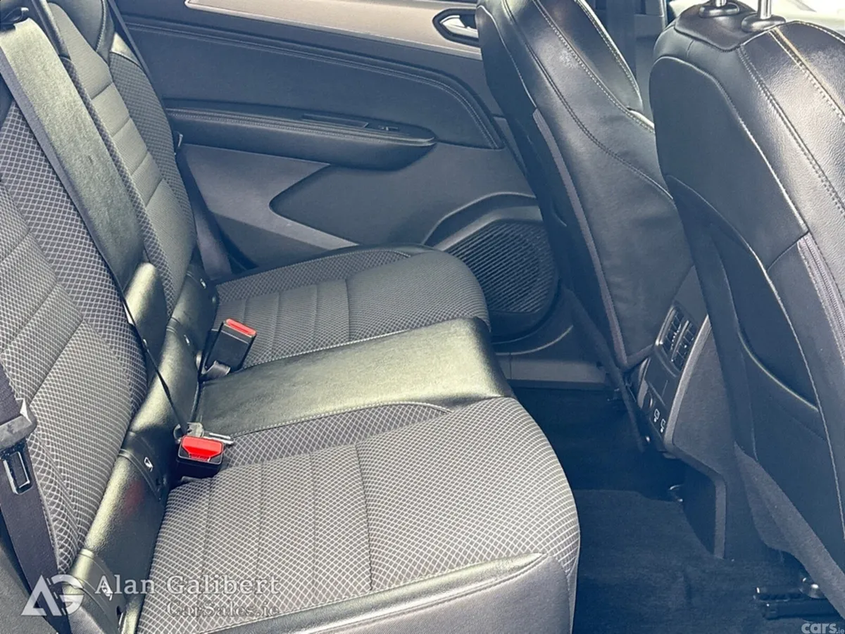 Renault Arkana Hatchback, Petrol, 2024, Blue