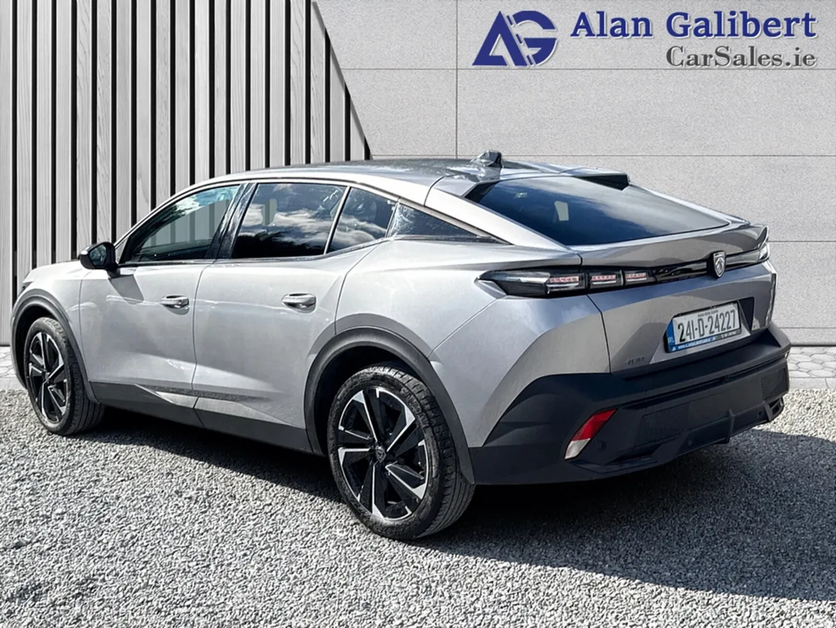 Peugeot 408 Hatchback, Petrol, 2024, Grey