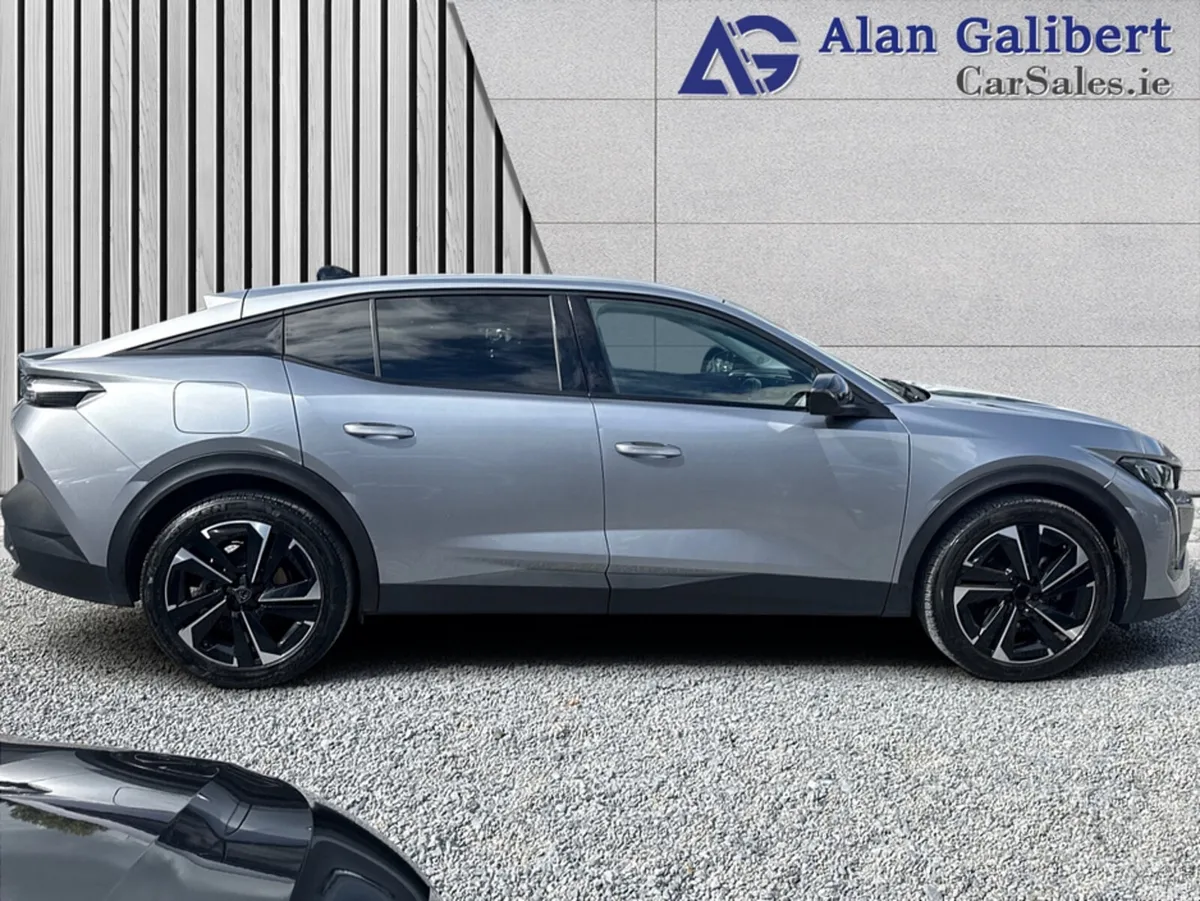 Peugeot 408 Hatchback, Petrol, 2024, Grey