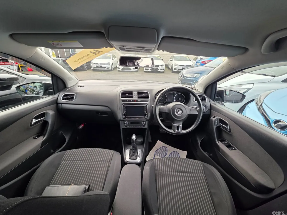 Volkswagen Polo Hatchback, Petrol, 2013, Black