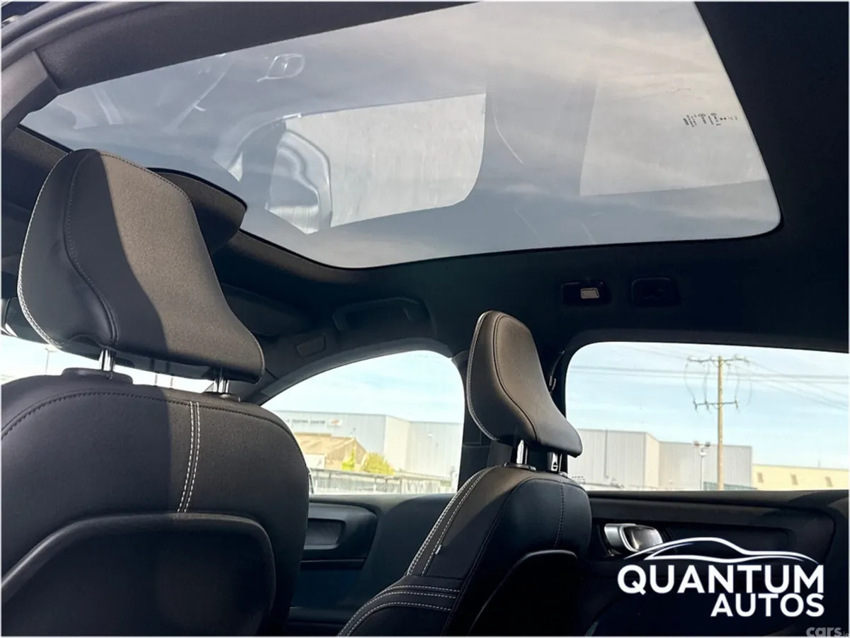 Volvo C40 SUV, Electric, 2023, Black
