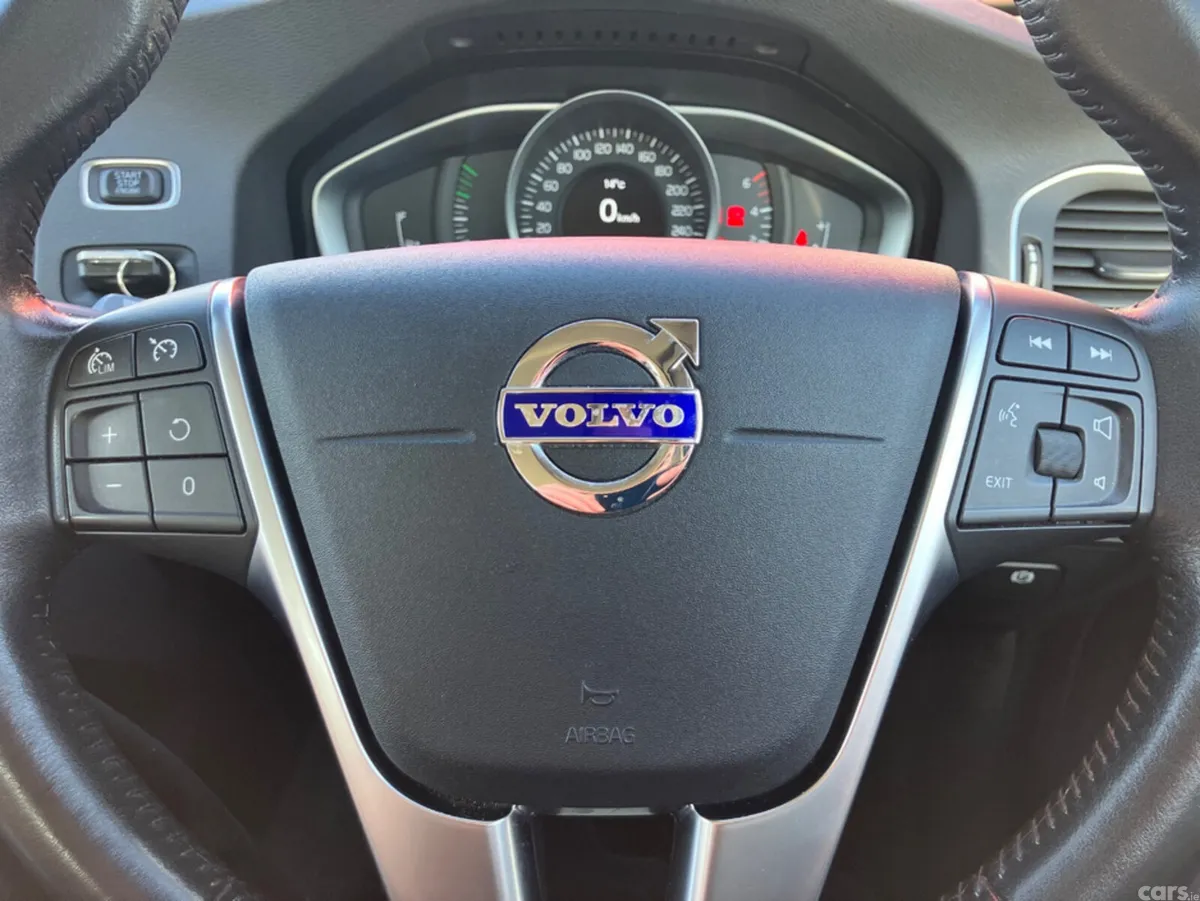 Volvo S60 Saloon, Diesel, 2017, Grey