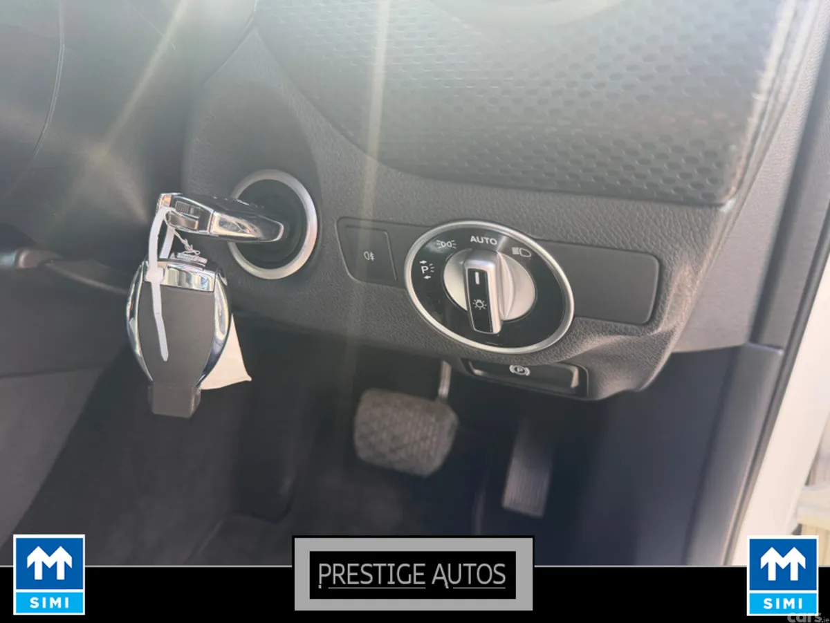 Mercedes-Benz A-Class Hatchback, Petrol, 2017, White