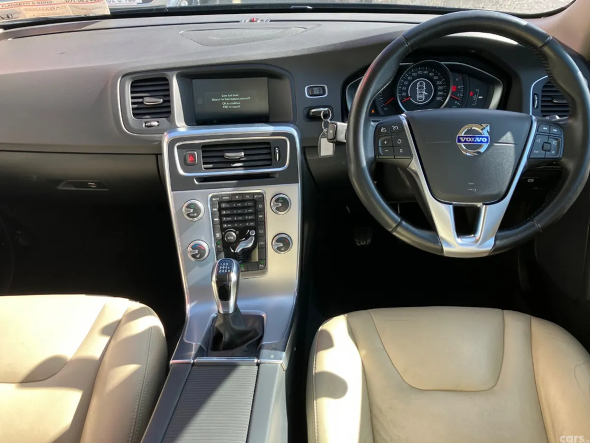 Volvo S60 Saloon, Diesel, 2017, Grey