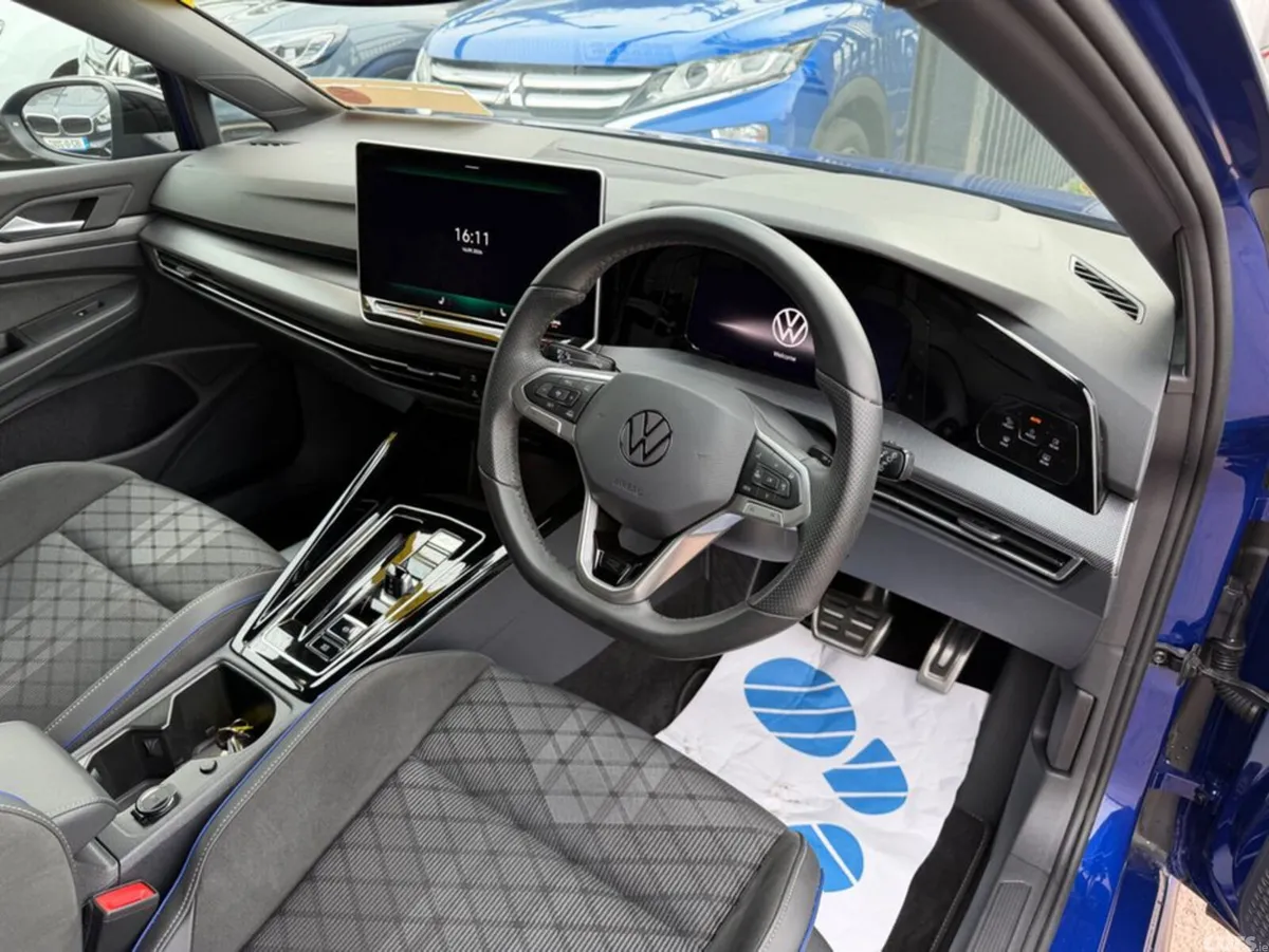Volkswagen Golf Hatchback, Petrol, 2025, Blue