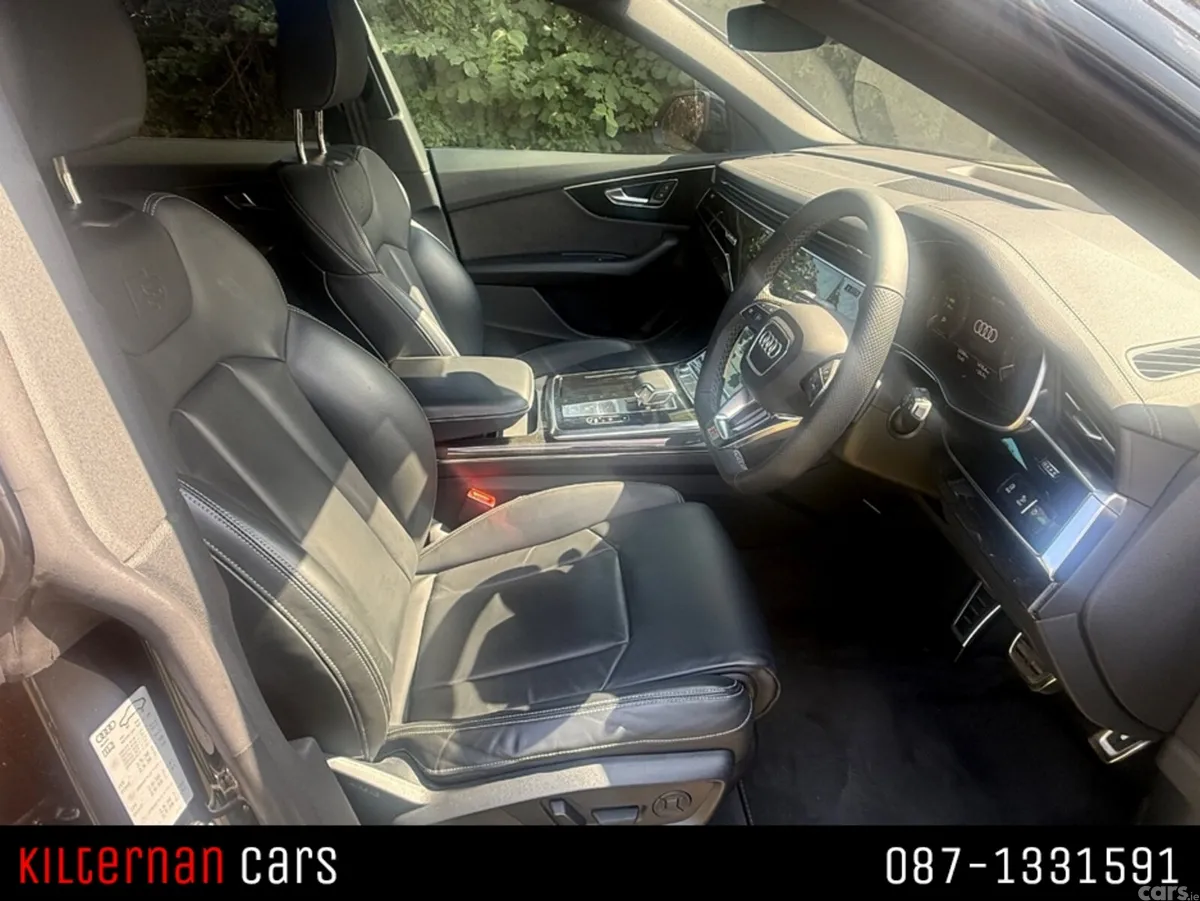 Audi Q8 SUV, Petrol Plug-in Hybrid, 2023, Black