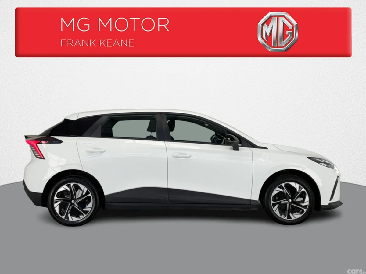 MG 4 Hatchback, Electric, 2024, White