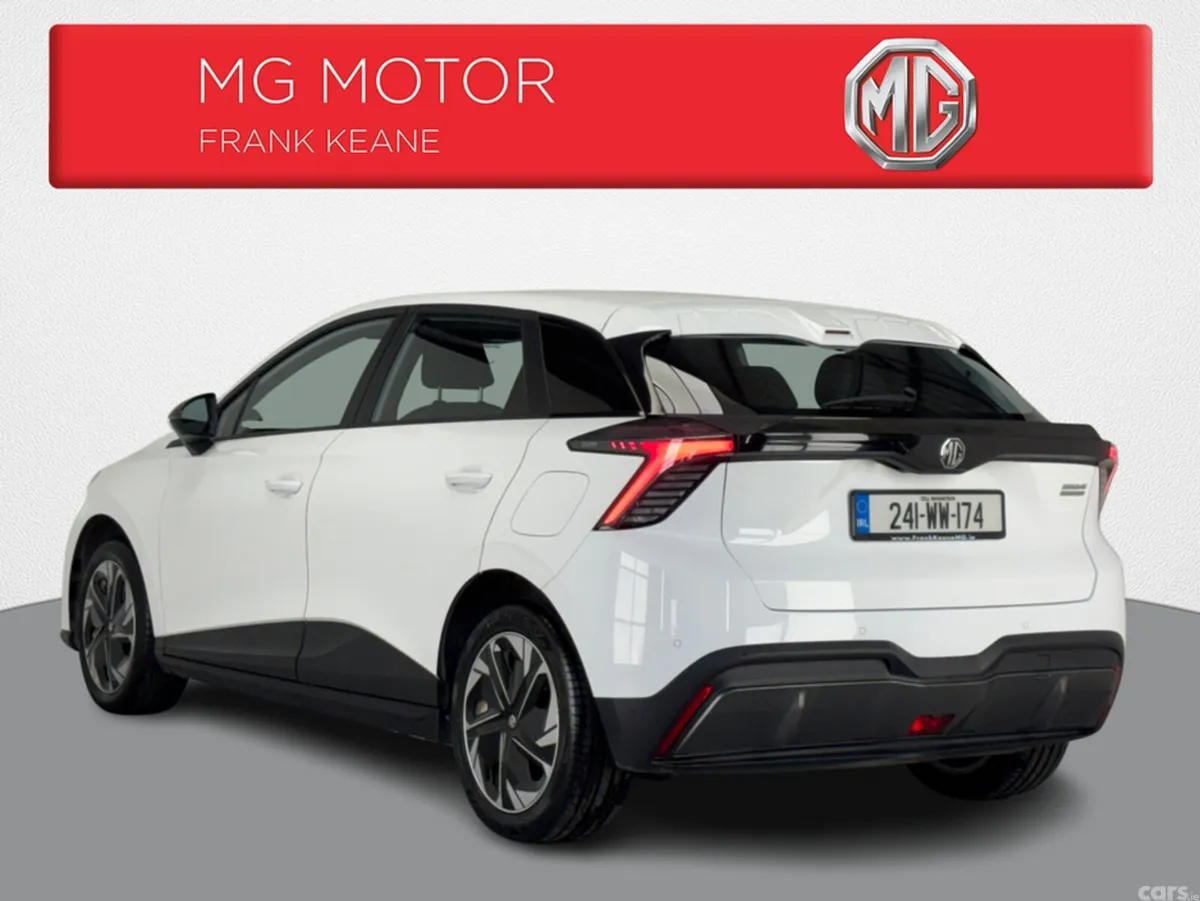 MG 4 Hatchback, Electric, 2024, White