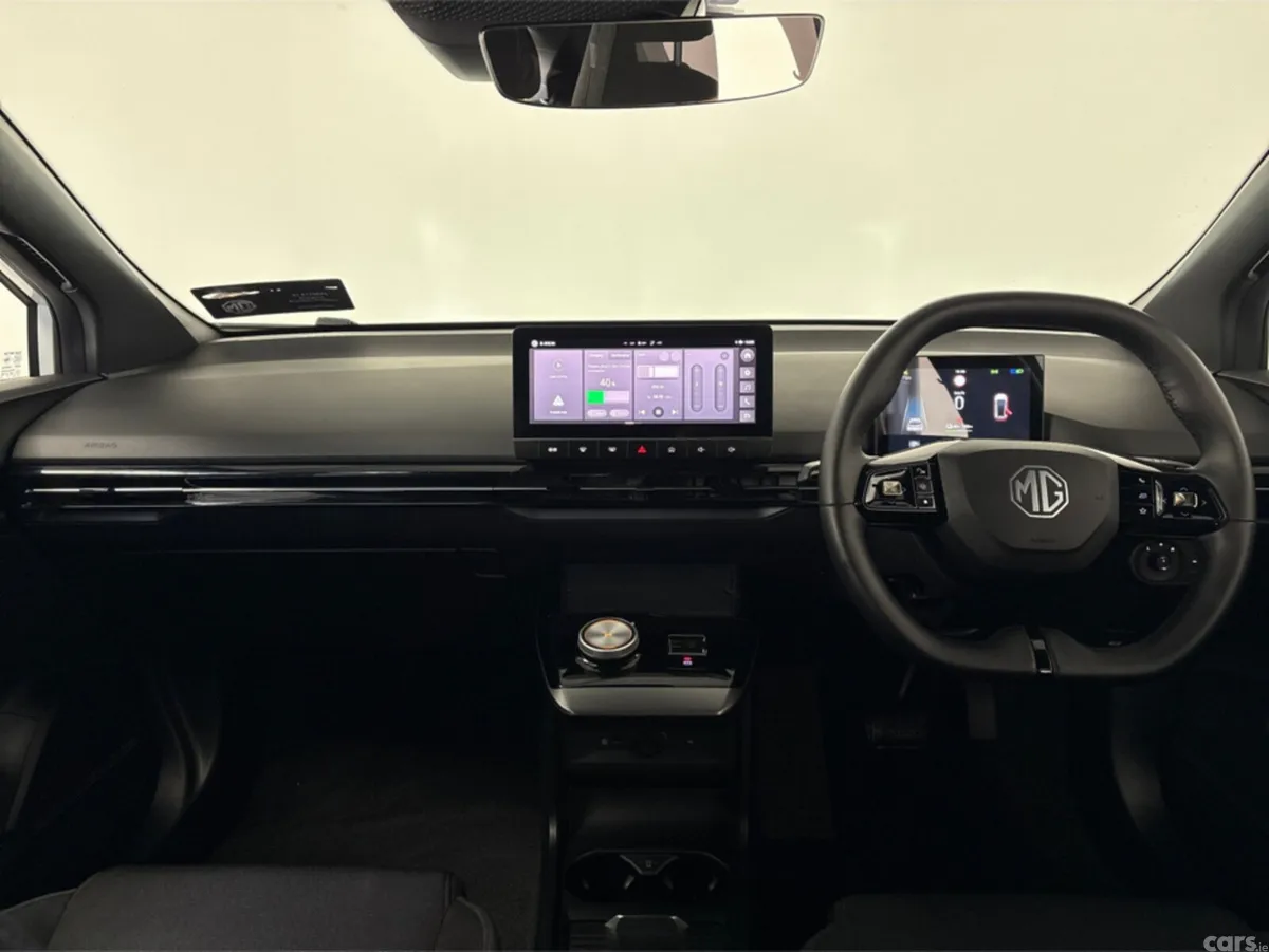 MG 4 Hatchback, Electric, 2024, White