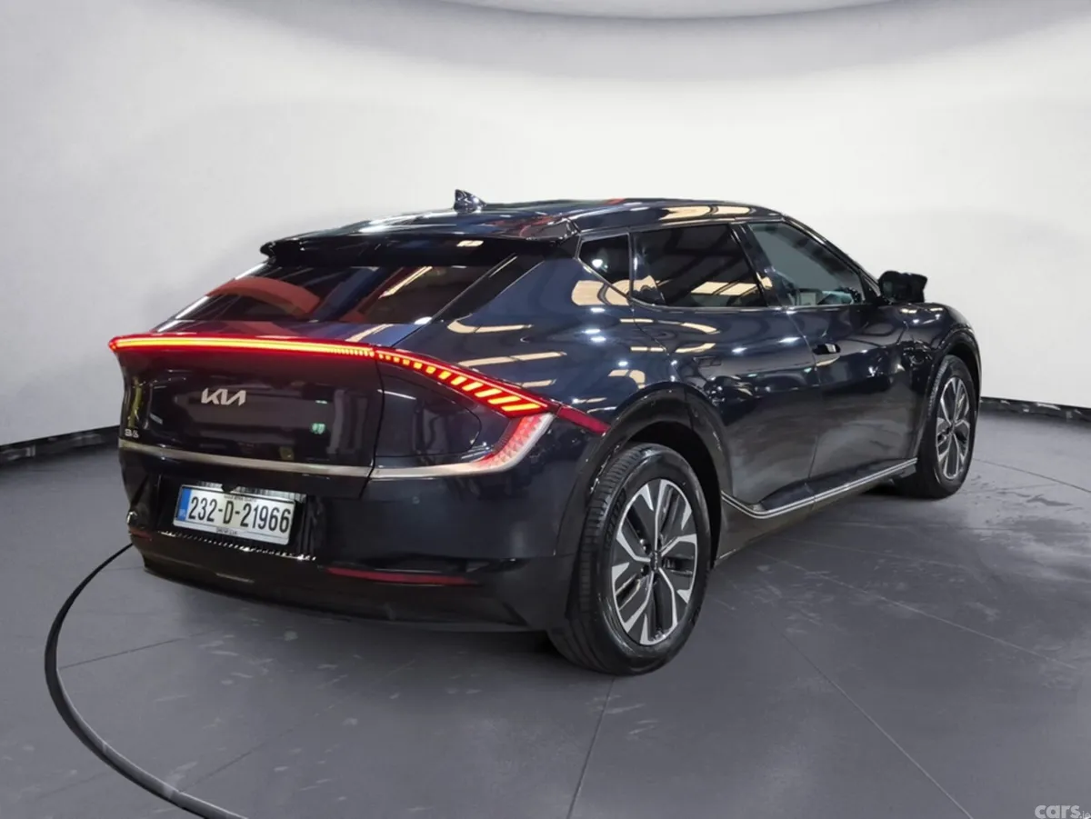 Kia EV6 MPV, Electric, 2023, Blue