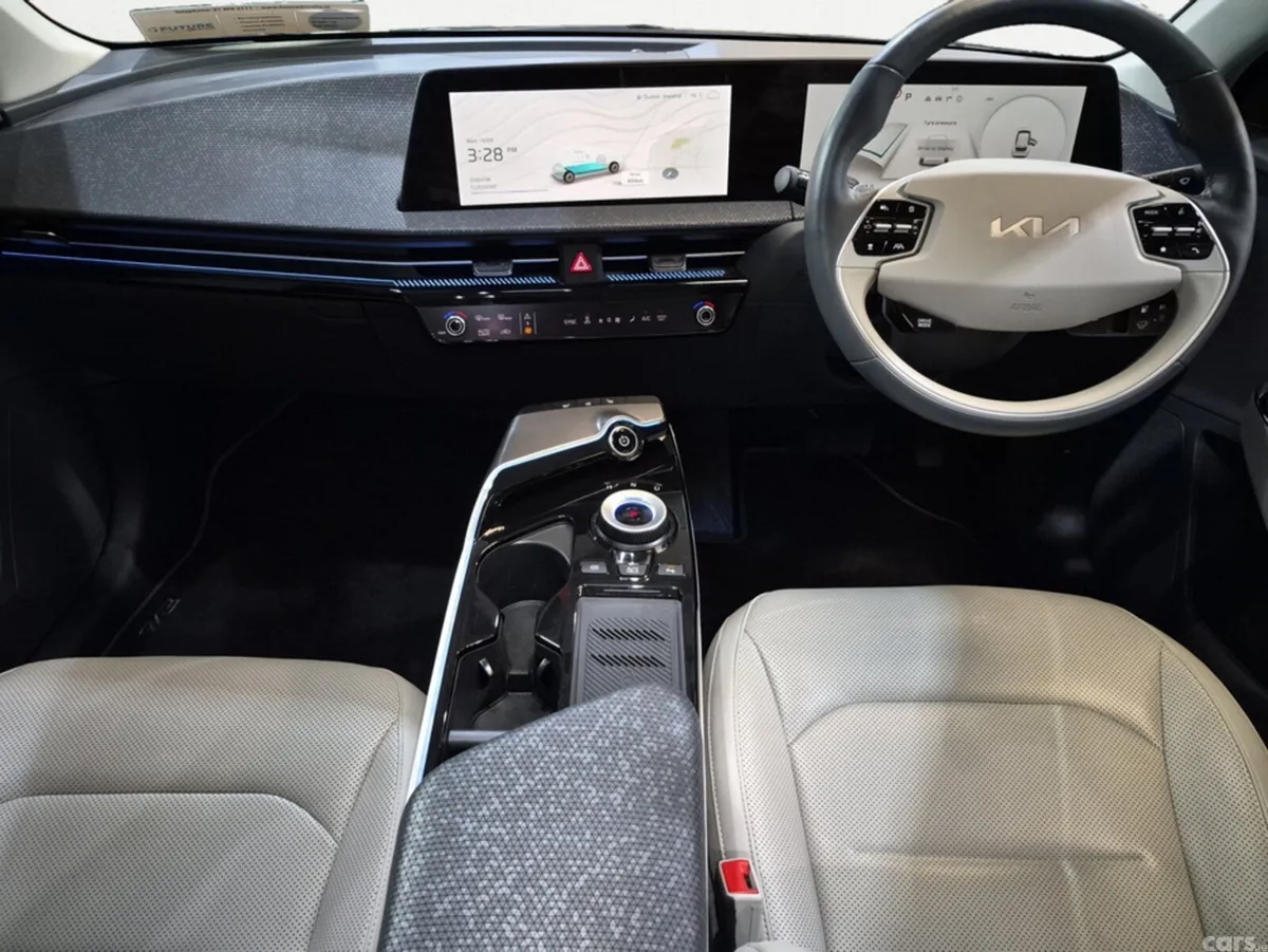 Kia EV6 MPV, Electric, 2023, Blue