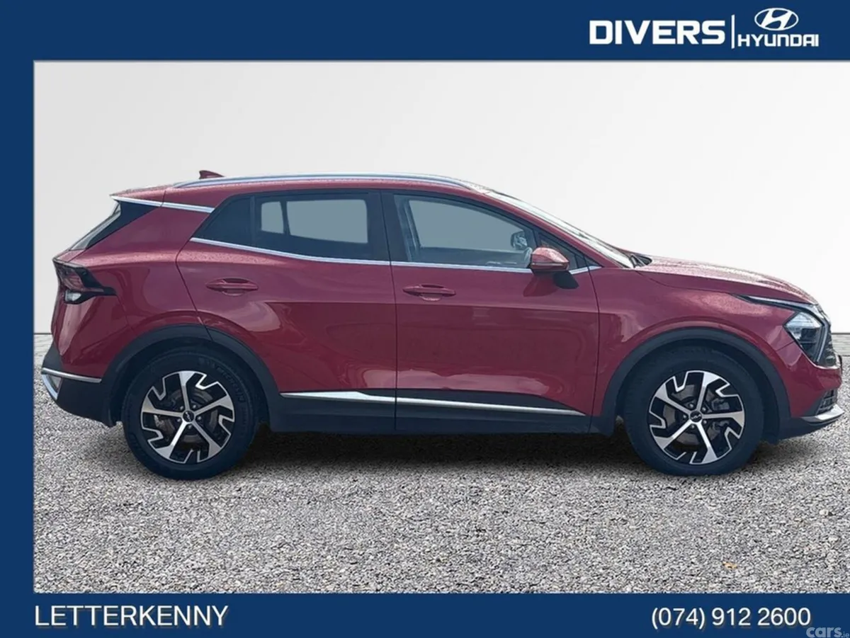 Kia Sportage MPV, Diesel, 2025, Red