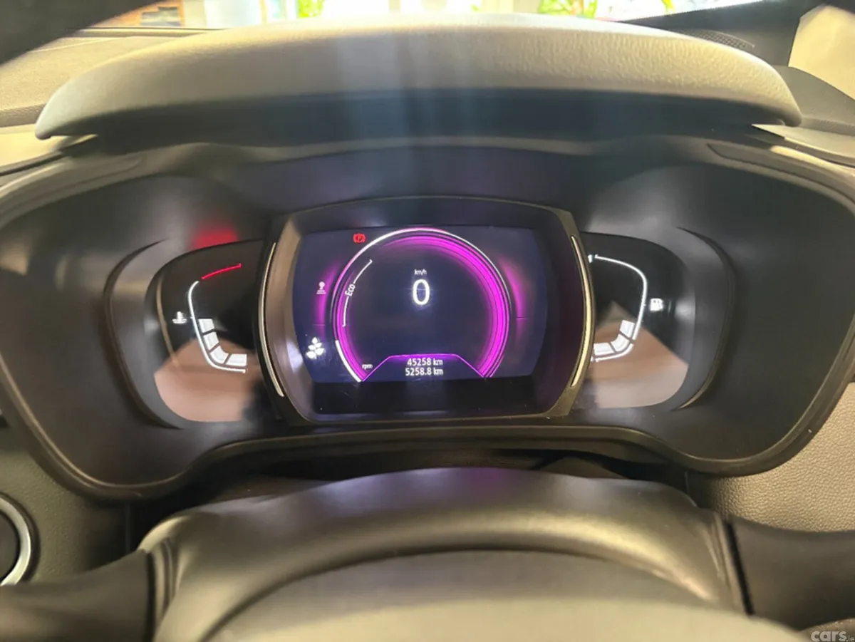 Renault Kadjar SUV, Petrol, 2020, Red