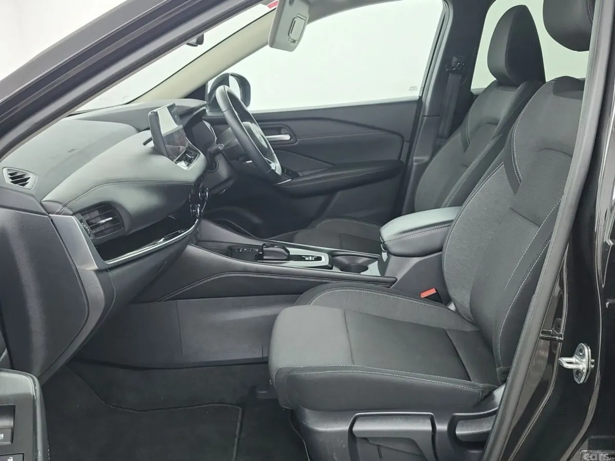 Nissan Qashqai MPV, Petrol Hybrid, 2023, Black