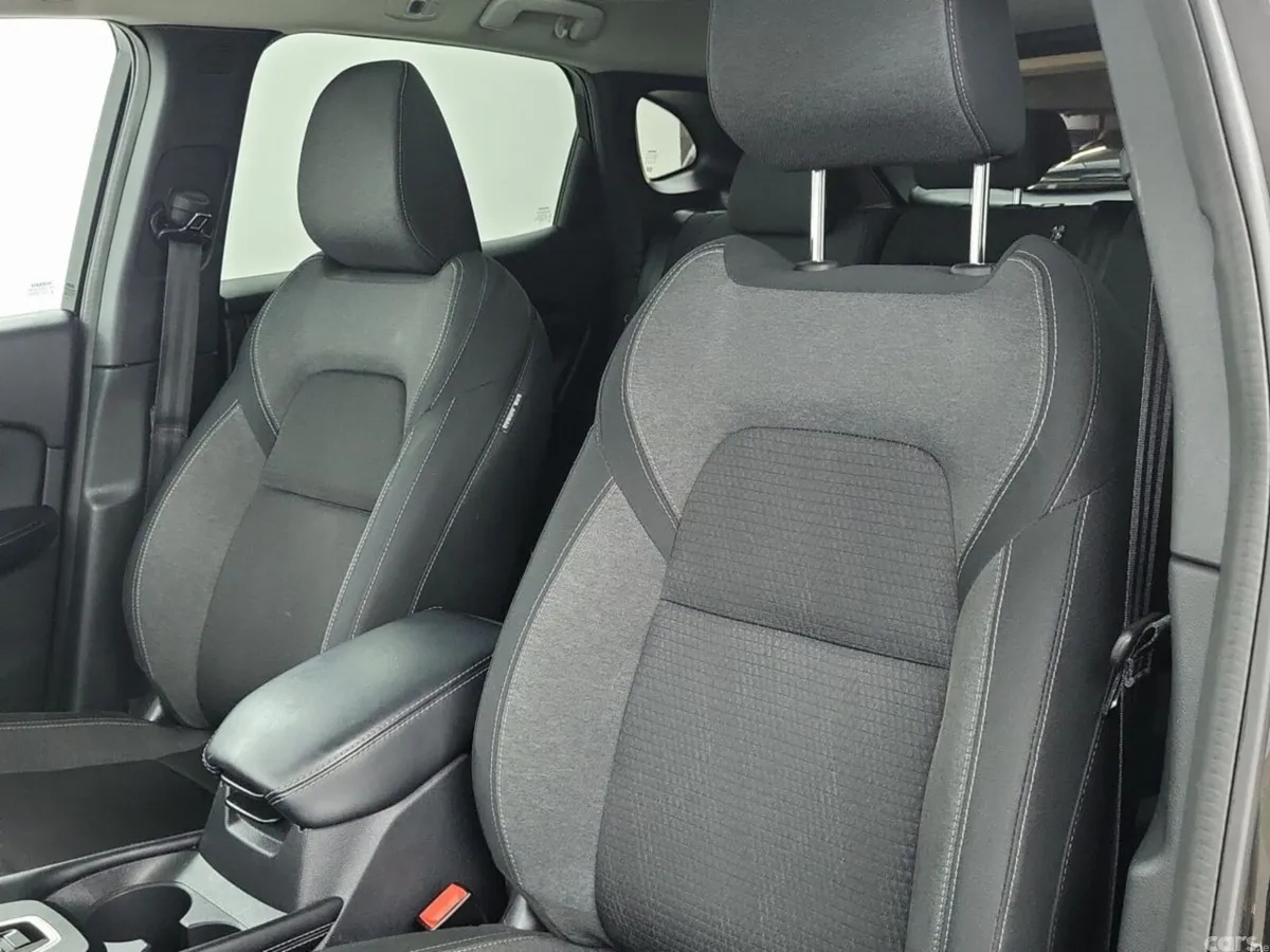 Nissan Qashqai MPV, Petrol Hybrid, 2023, Black