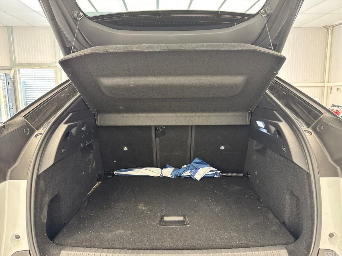 Peugeot 3008 MPV, Electric, 2026, White