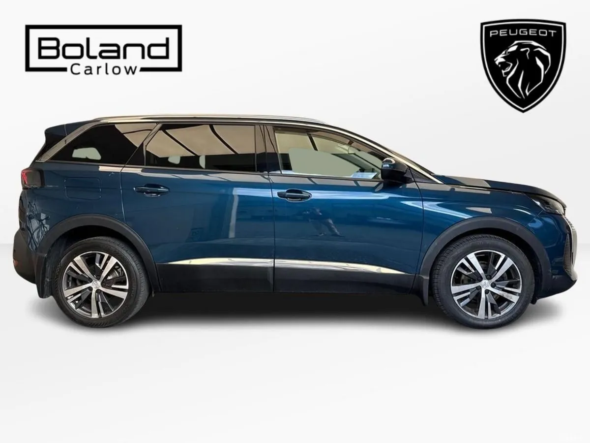 Peugeot 5008 MPV, Diesel, 2021, Blue