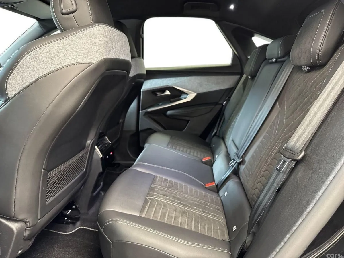 Peugeot 3008 MPV, Petrol, 2026, Black