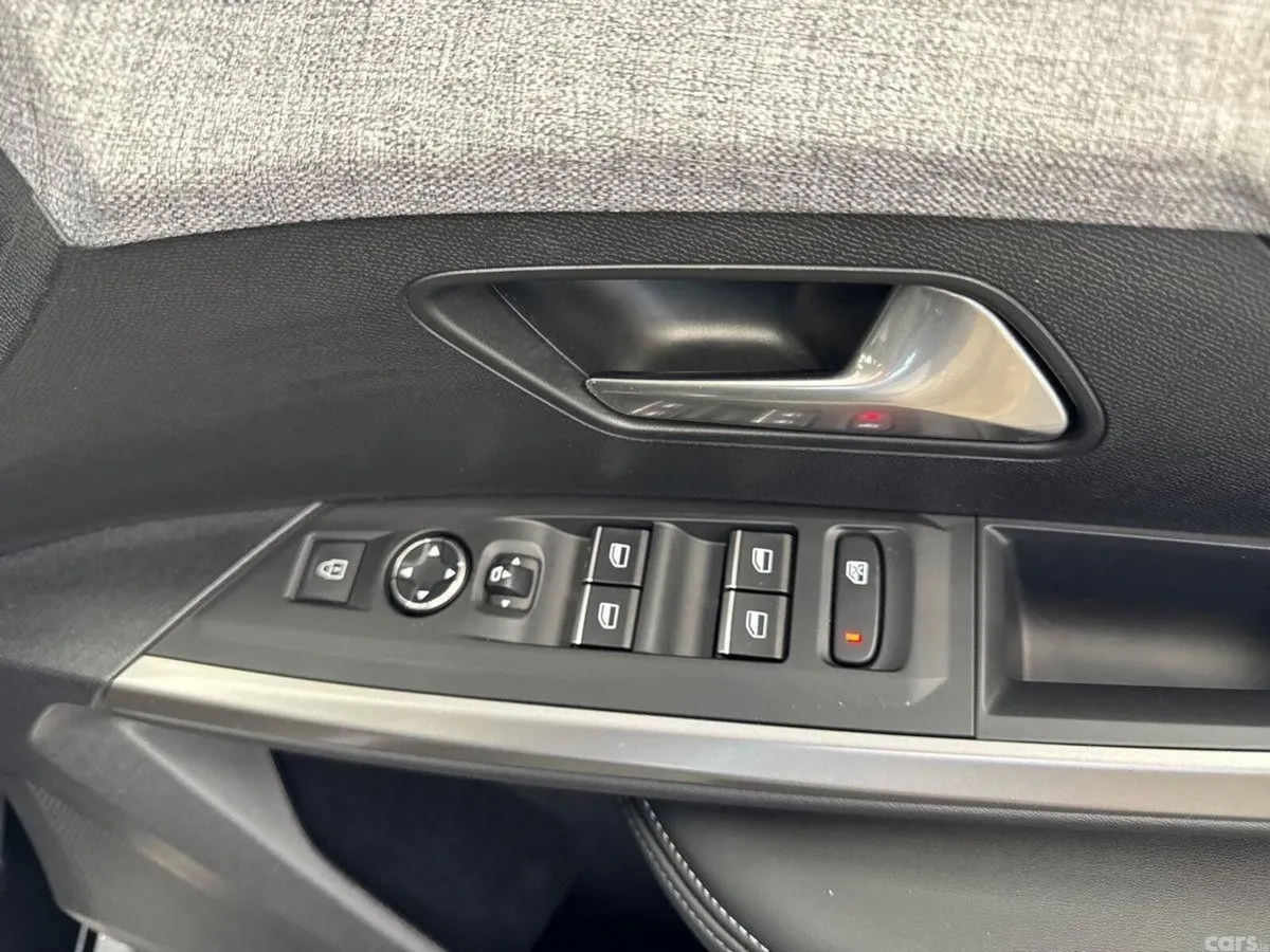 Peugeot 3008 MPV, Petrol, 2026, Black