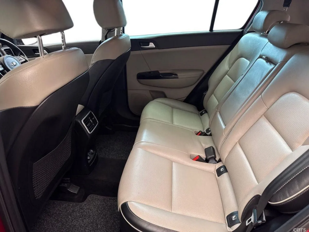 Kia Sportage SUV, Diesel Hybrid, 2020, Red