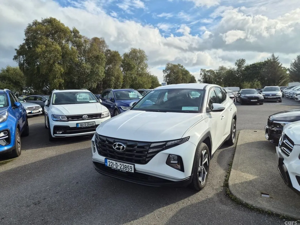 Hyundai Tucson MPV, Petrol Plug-in Hybrid, 2022, White