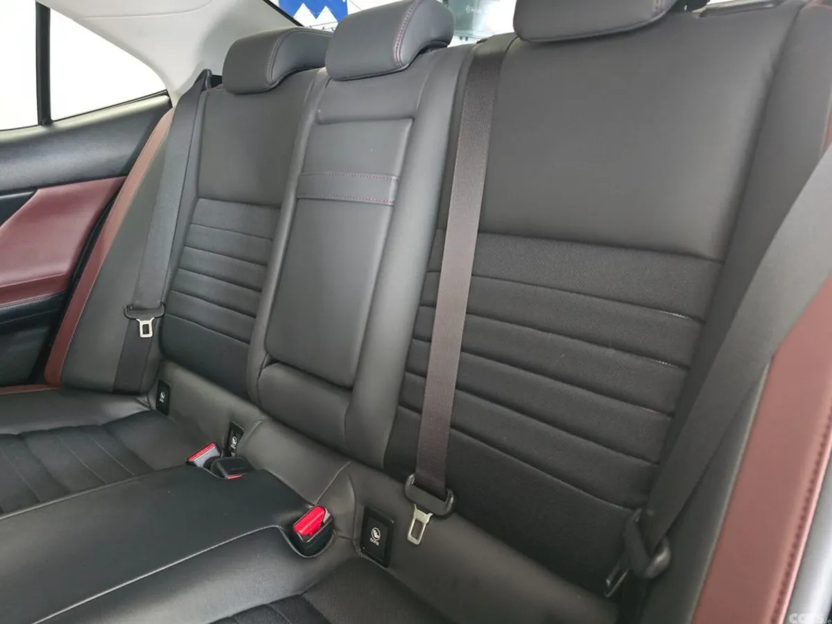 Lexus IS Saloon, Petrol Hybrid, 2019, Grey
