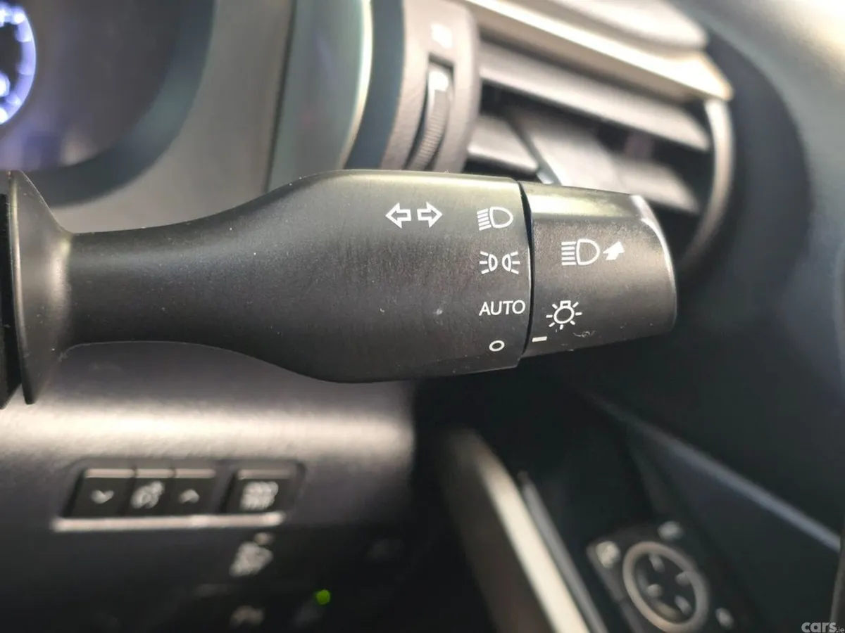 Lexus IS Saloon, Petrol Hybrid, 2019, Grey