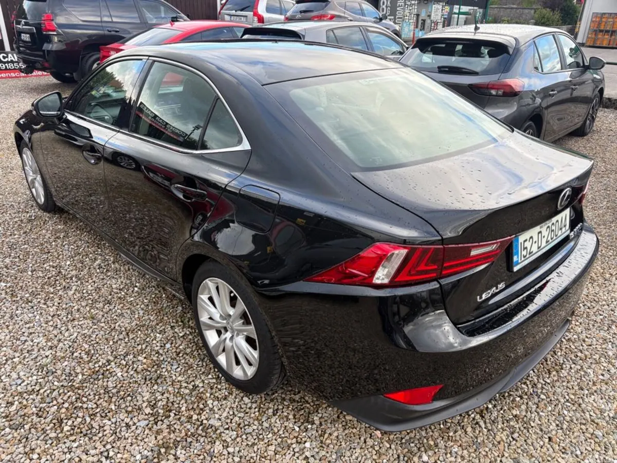 Lexus IS Saloon, Petrol Hybrid, 2015, Black