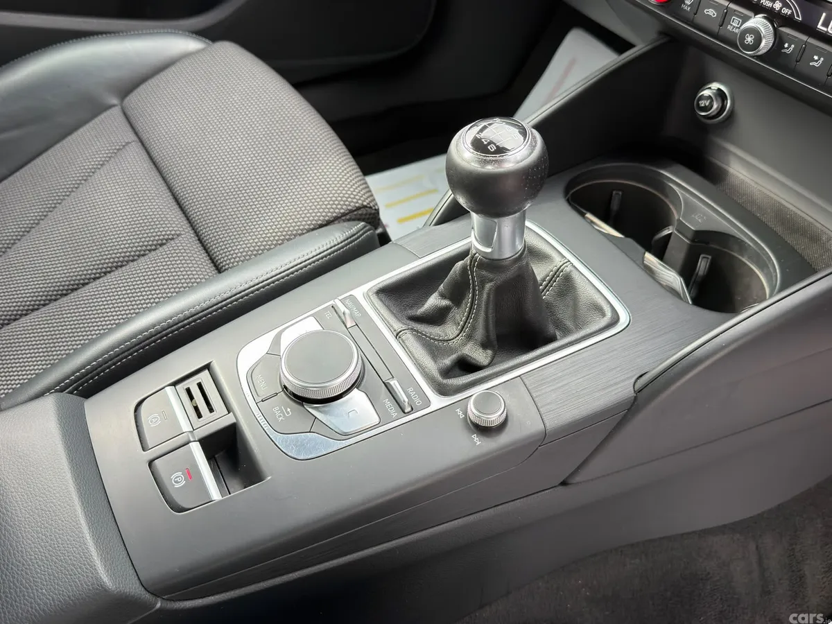 Audi A3 Hatchback, Diesel, 2018, Grey