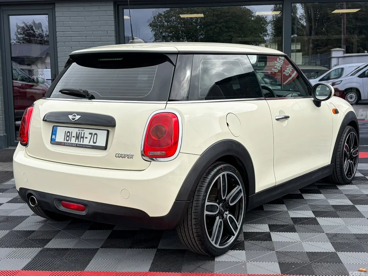 Mini Cooper Hatchback, Petrol, 2018, White