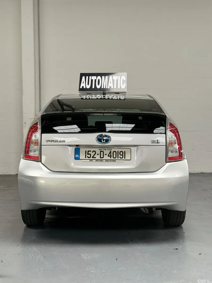 Toyota Prius Hatchback, Petrol Hybrid, 2015, Silver