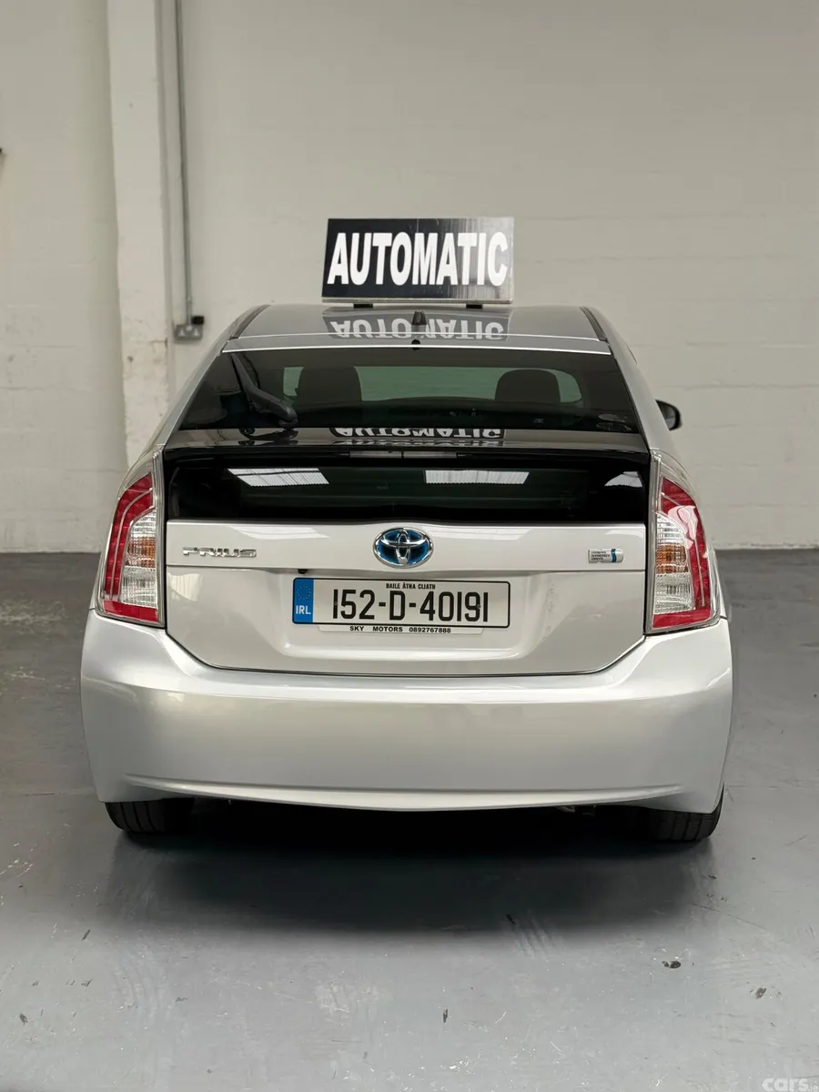 Toyota Prius Hatchback, Petrol Hybrid, 2015, Silver