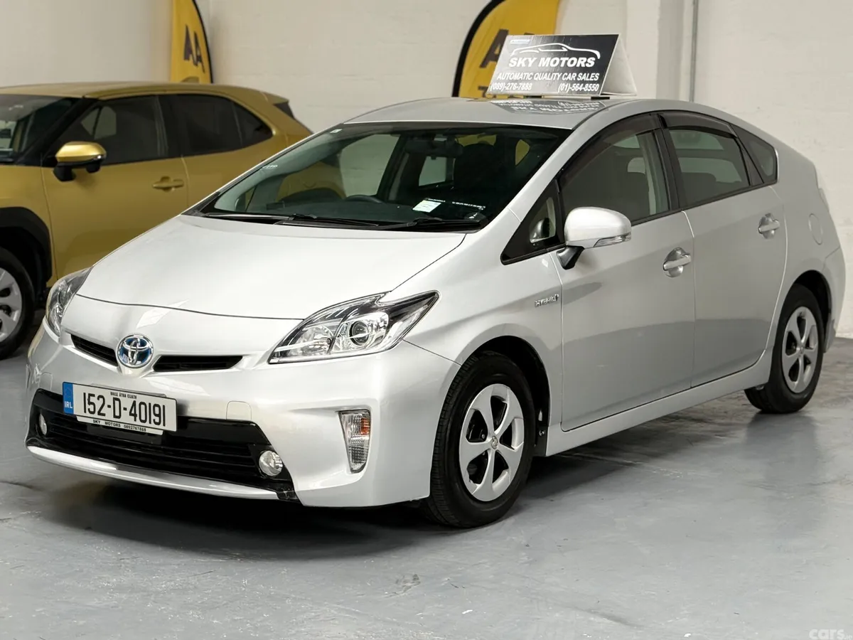 Toyota Prius Hatchback, Petrol Hybrid, 2015, Silver