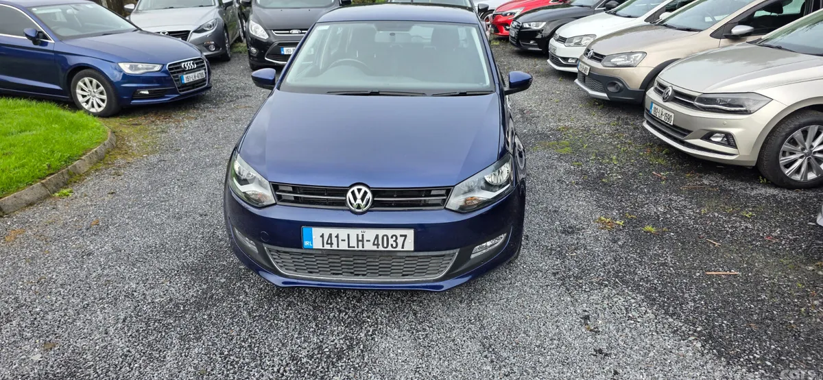 Volkswagen Polo Hatchback, Petrol, 2014, Blue