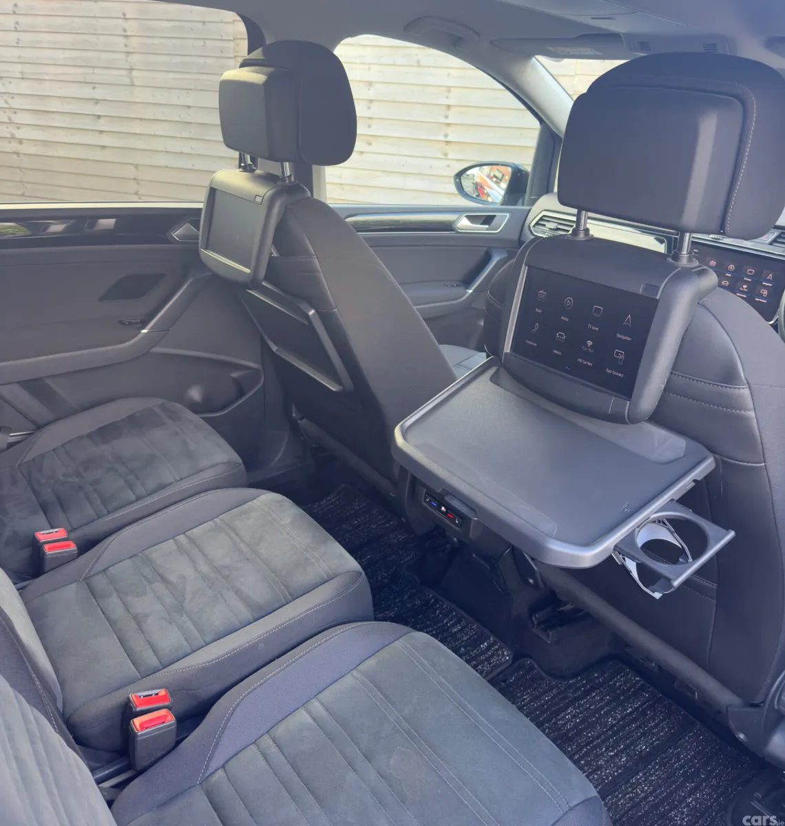 Volkswagen Touran SUV, Diesel, 2019, Black