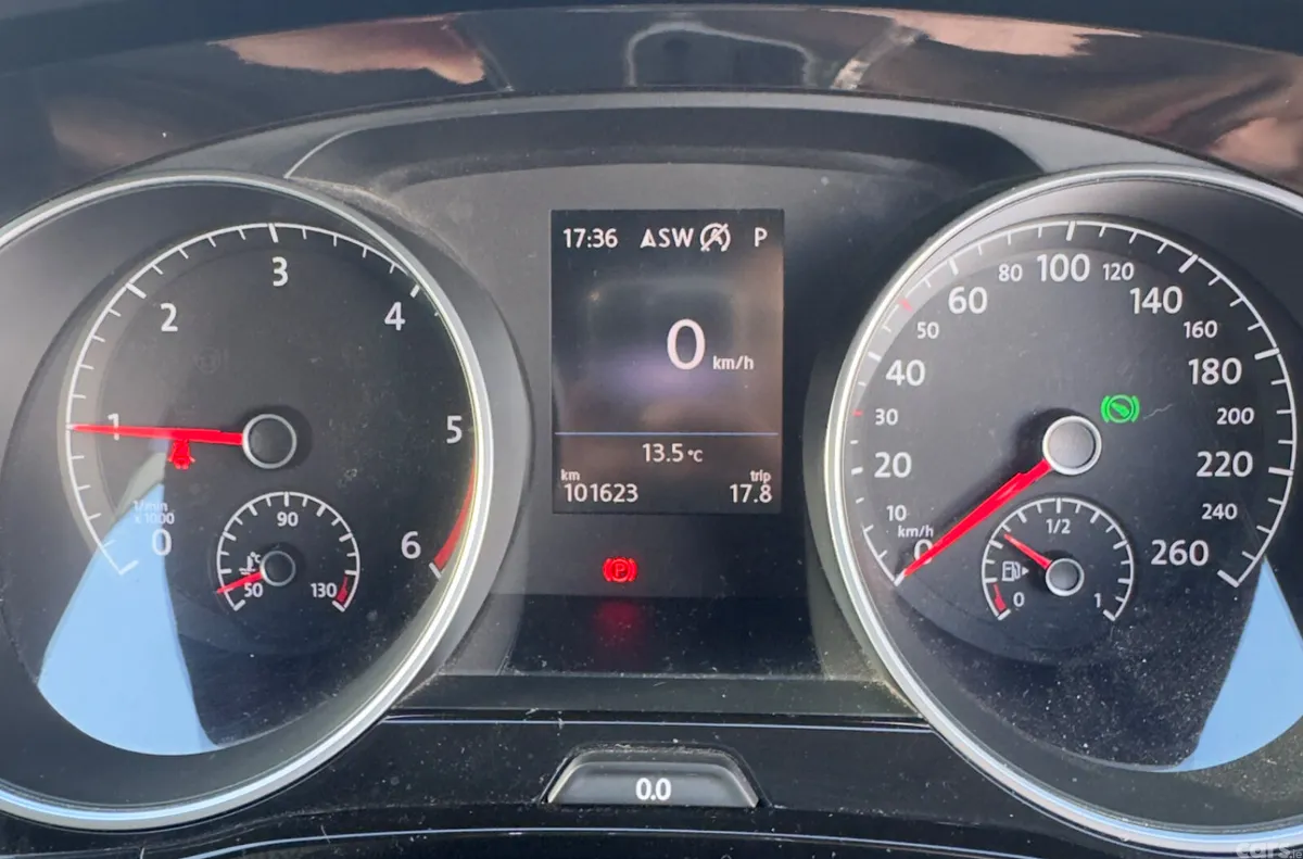 Volkswagen Touran SUV, Diesel, 2019, Black