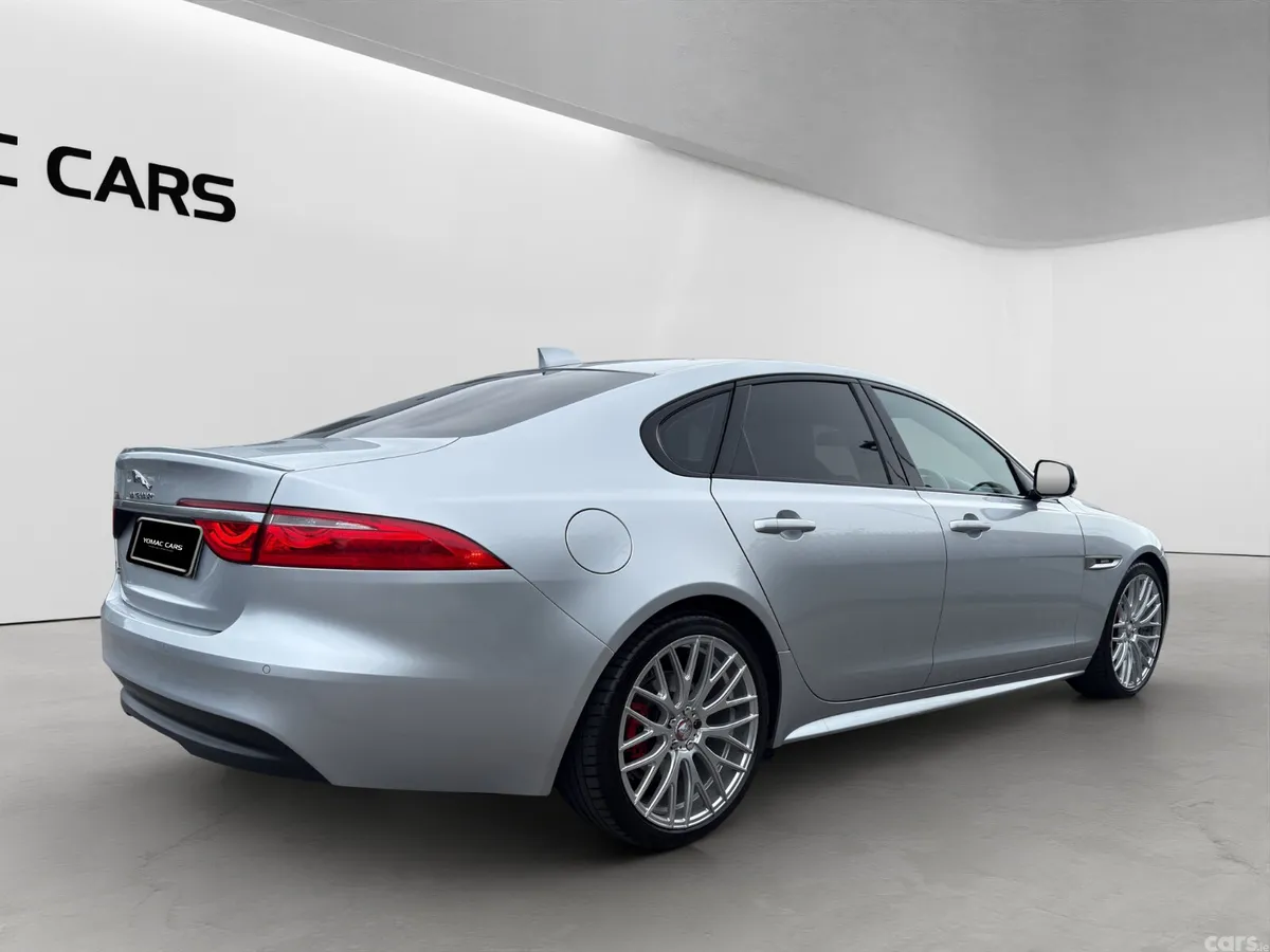 Jaguar XF Saloon, Diesel, 2016, Silver