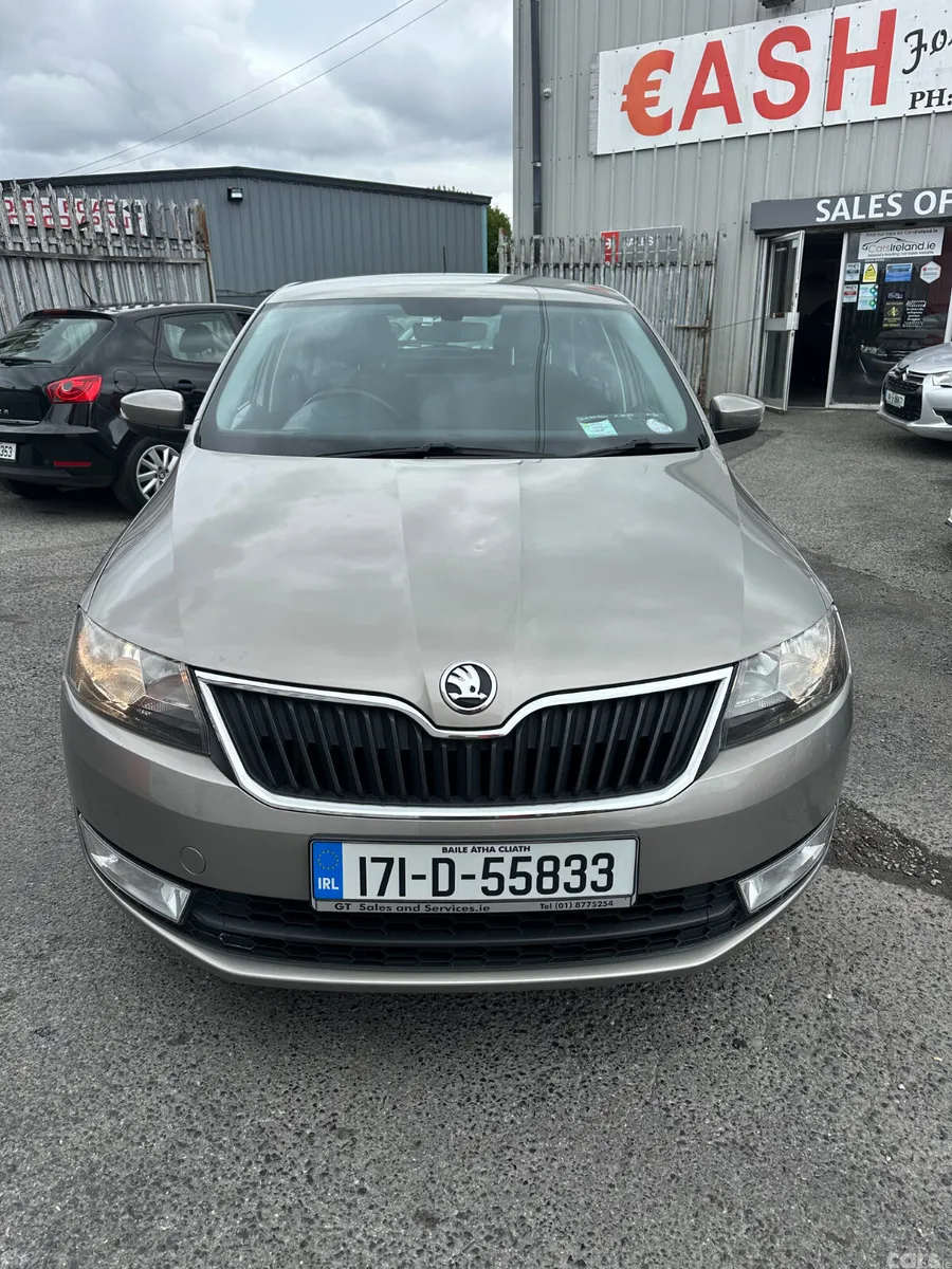 Skoda Rapid Hatchback, Diesel, 2017, Beige
