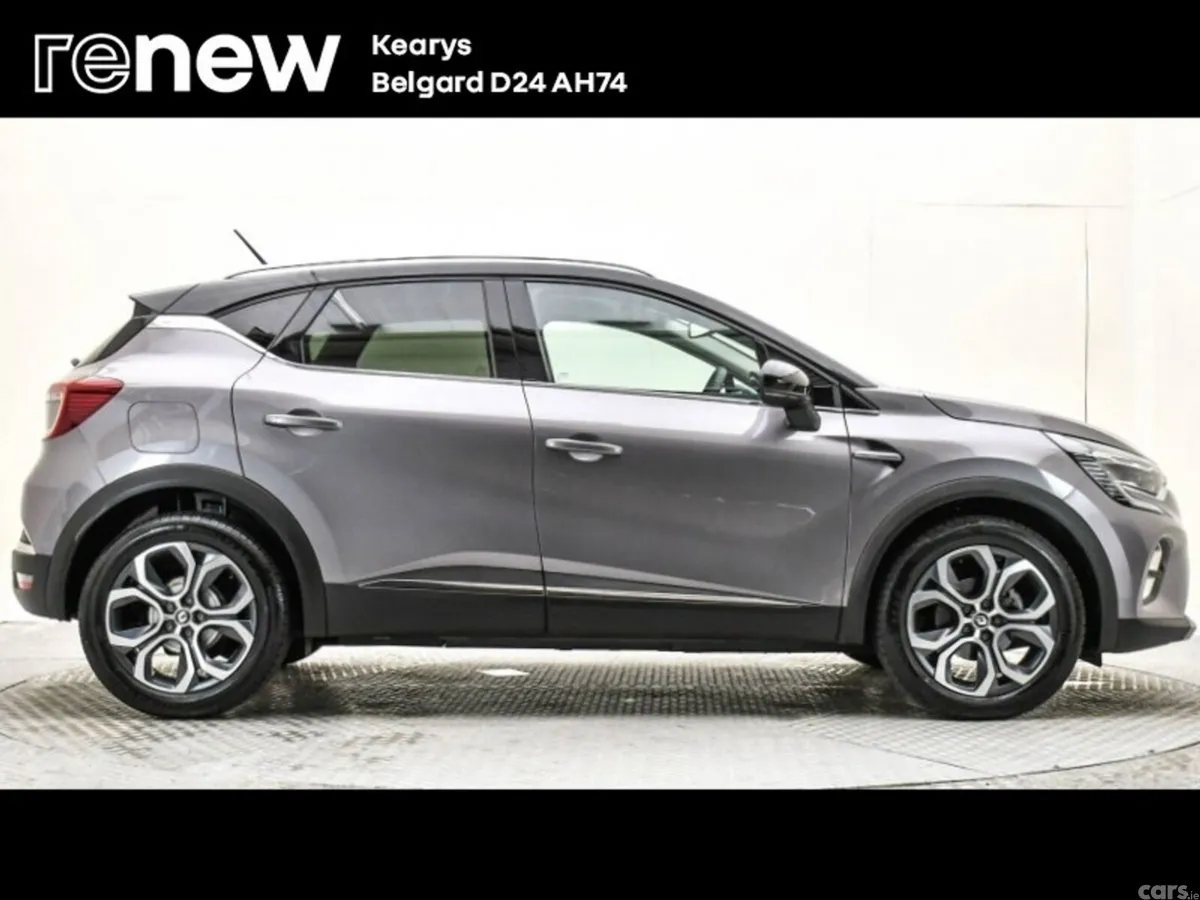 Renault Captur Hatchback, Petrol, 2022, Grey