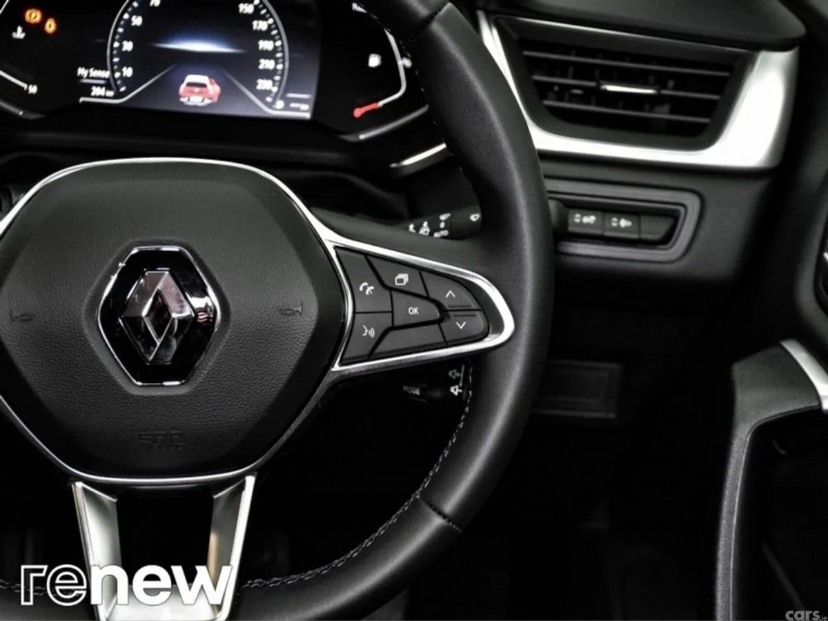 Renault Captur Hatchback, Petrol, 2022, Grey