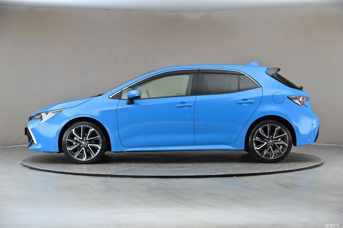 Toyota Corolla Hatchback, Petrol Hybrid, 2021, Blue