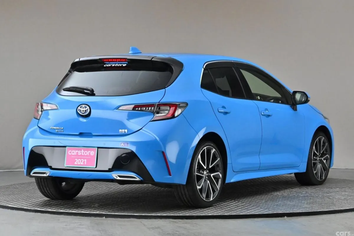 Toyota Corolla Hatchback, Petrol Hybrid, 2021, Blue