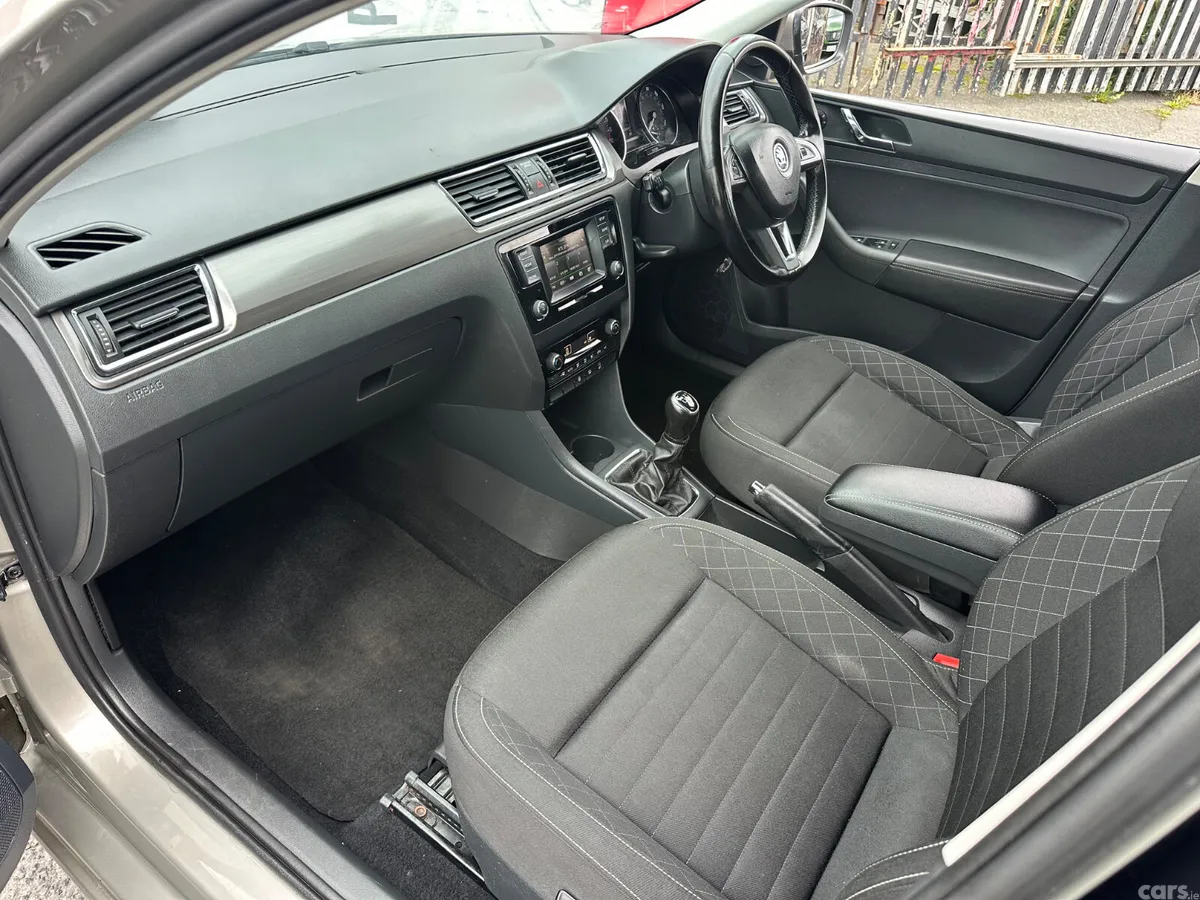 Skoda Rapid Hatchback, Diesel, 2017, Beige