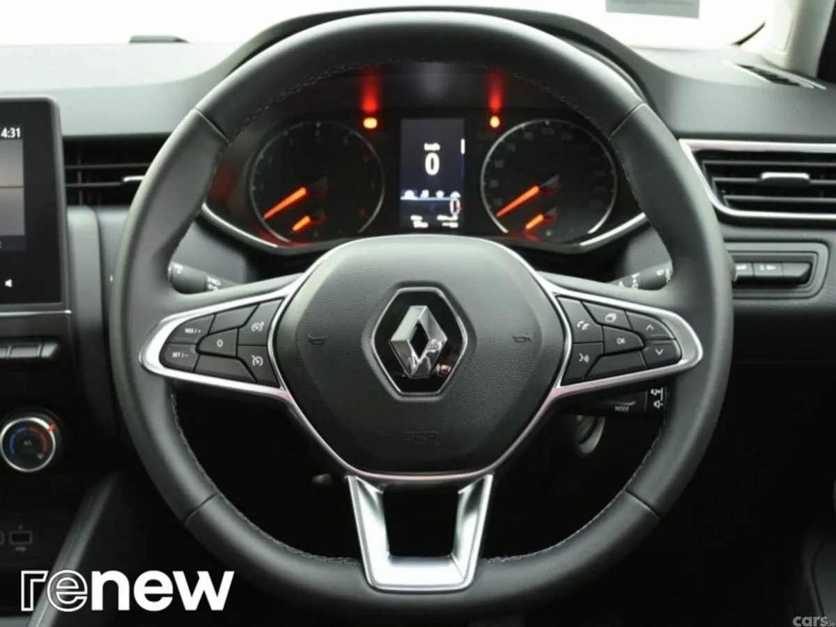 Renault Clio Hatchback, Petrol, 2022, Blue