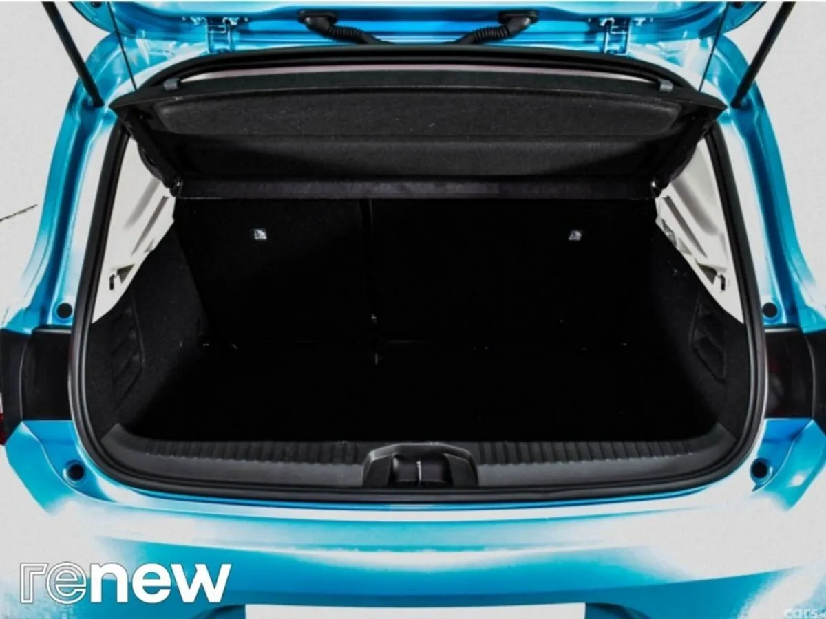 Renault Clio Hatchback, Petrol, 2022, Blue