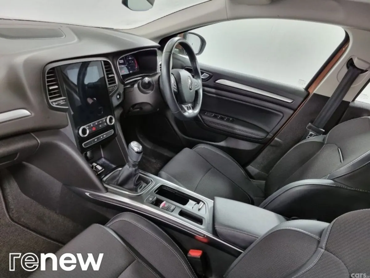 Renault Megane Estate, Diesel, 2021, Brown