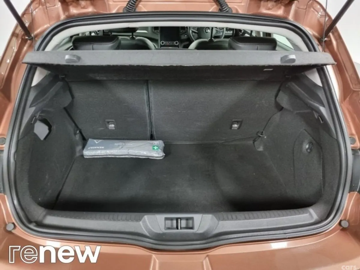Renault Megane Estate, Diesel, 2021, Brown