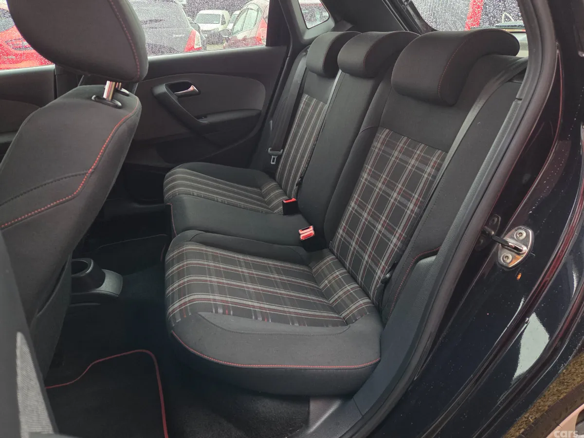 Volkswagen Polo Hatchback, Petrol, 2012, Black
