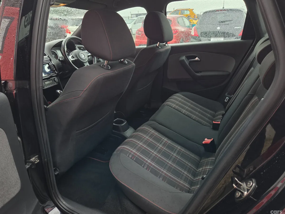 Volkswagen Polo Hatchback, Petrol, 2012, Black