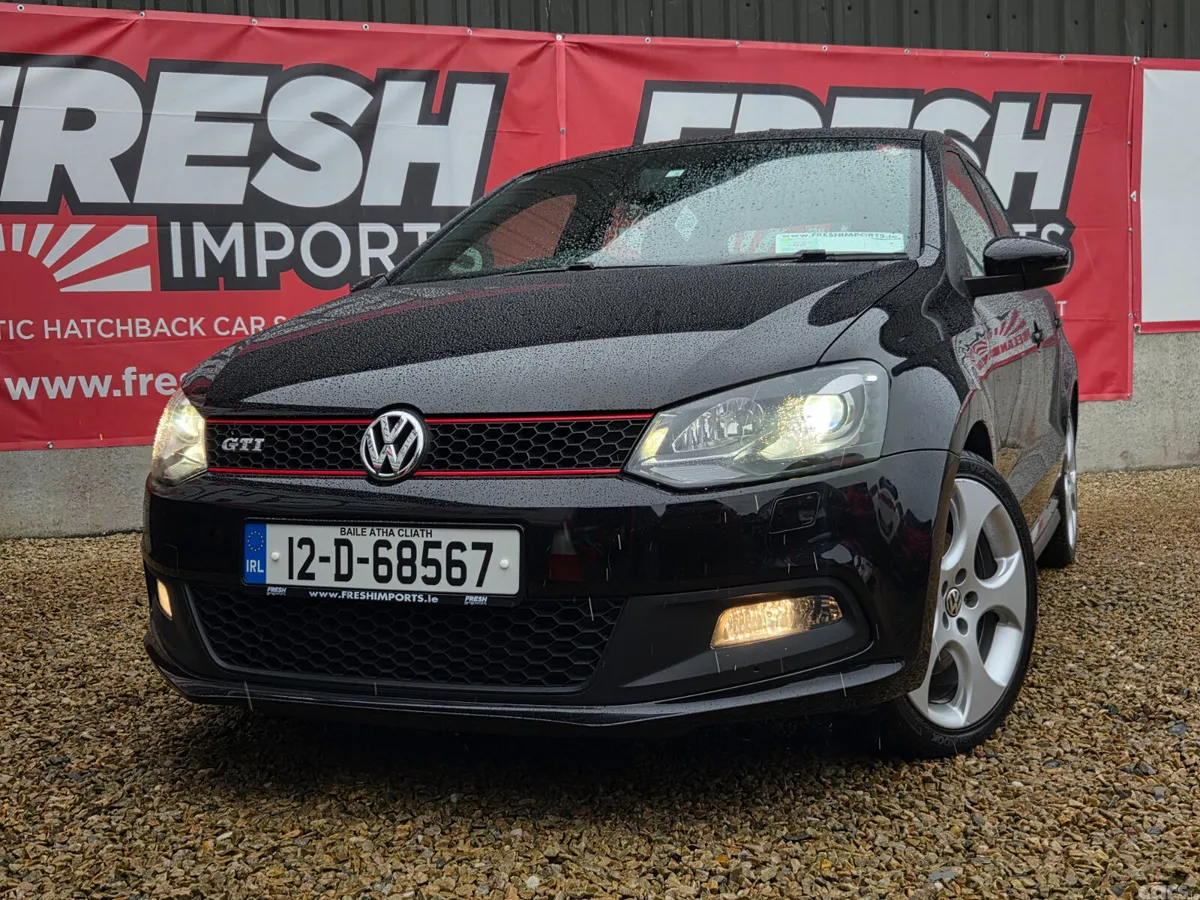 Volkswagen Polo Hatchback, Petrol, 2012, Black